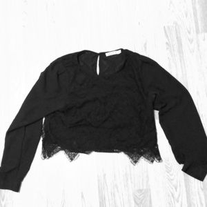 Chloe K size M black long sleeve lace crop top